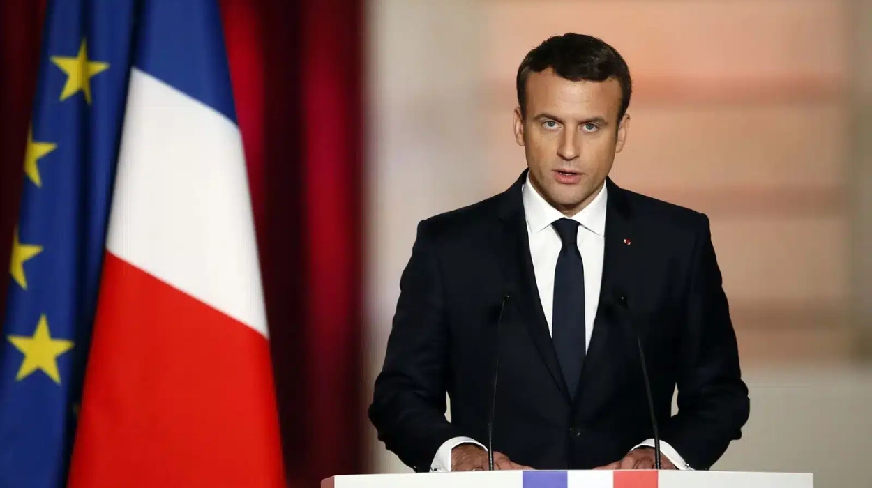 Macron’s Presidency Faces “Regime Crisis” Amid Political Chaos in France