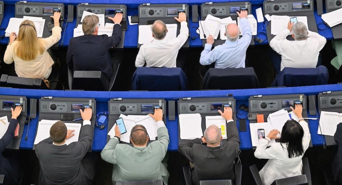 L’Europe relance la loi autorisant l’analyse des contenus CSAM par les géants de la technologie malgré le débat sur la vie privée
